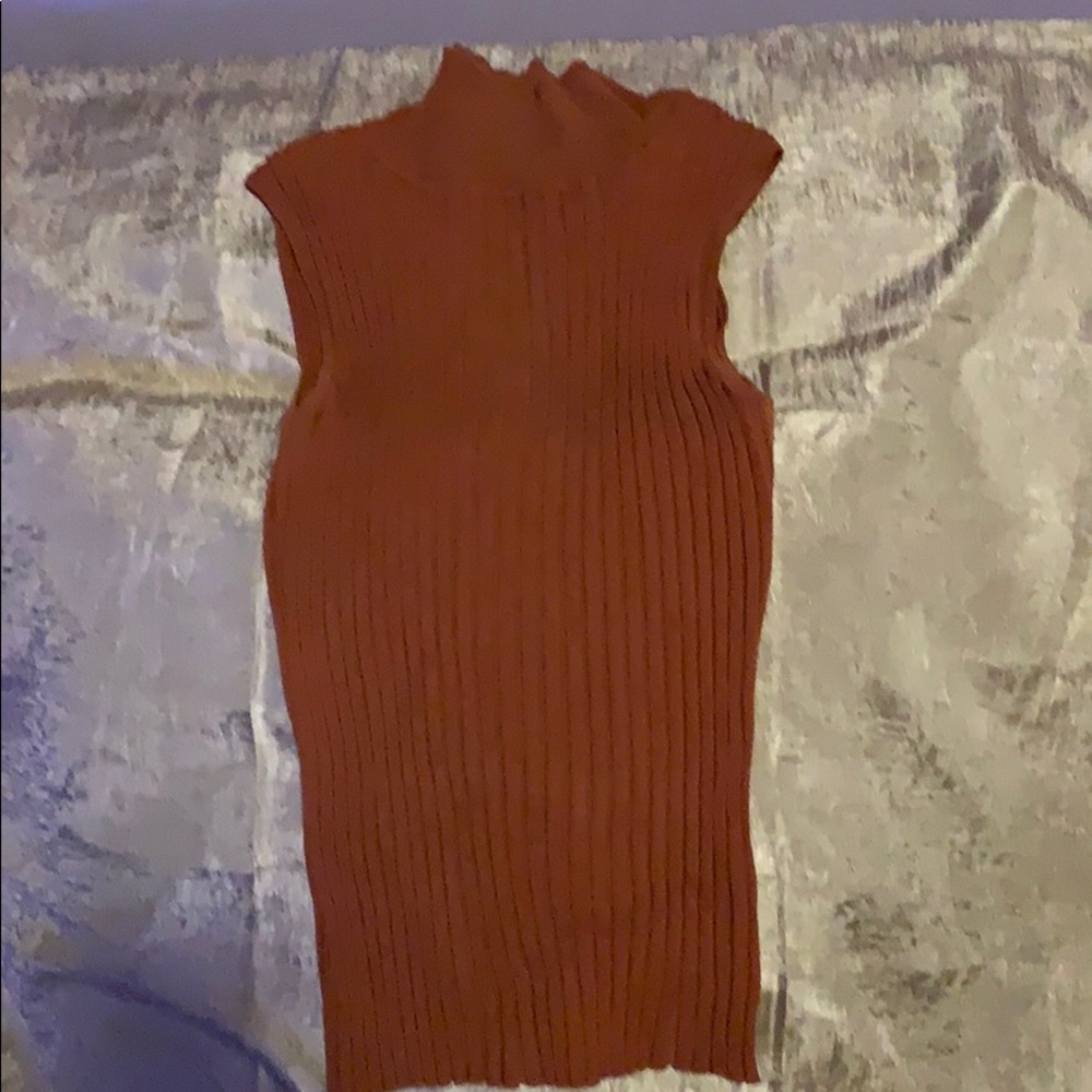 Rust ribb top